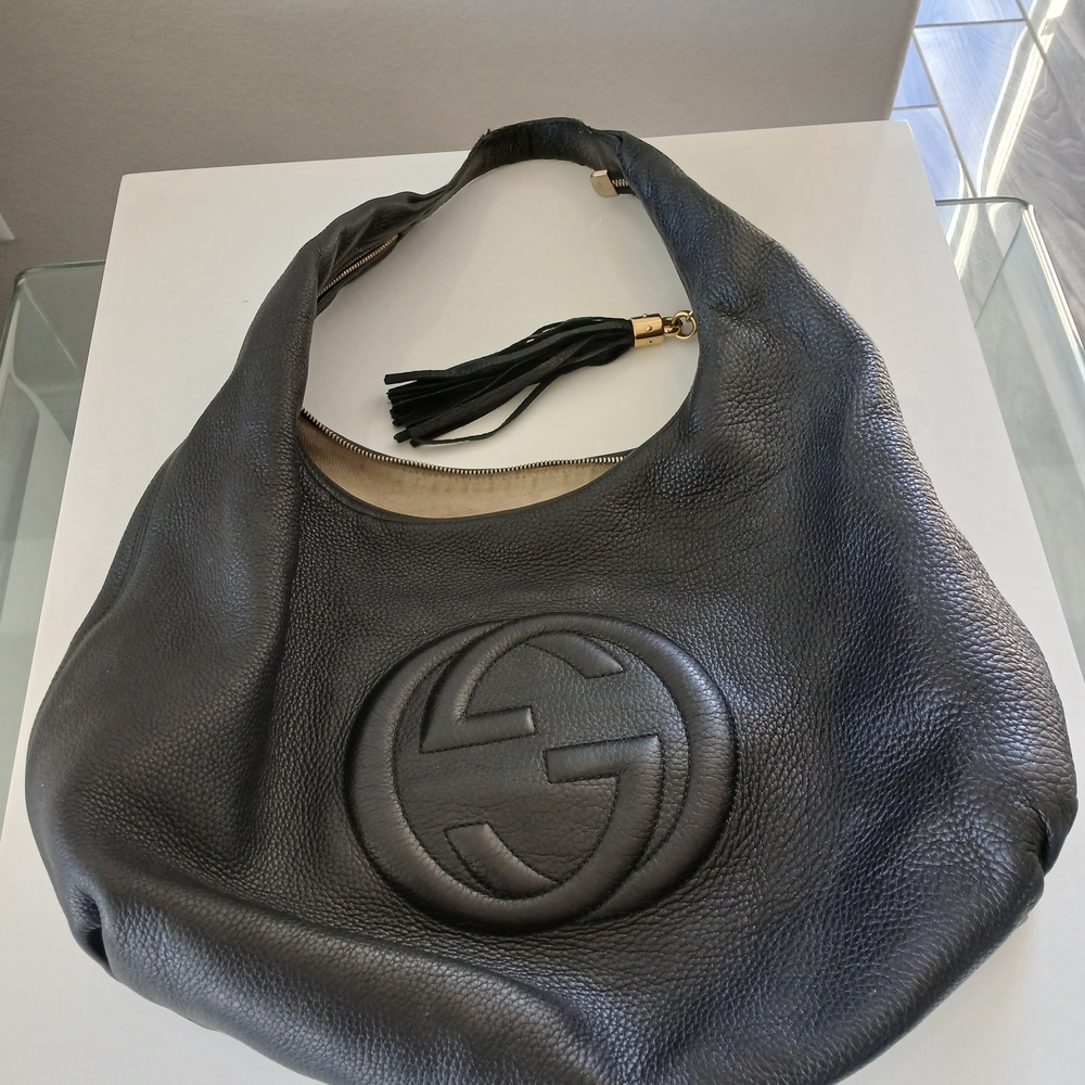Authentic Gucci Soho Hobo Bag Black Pebbled Leather Large Gold Hardware